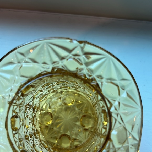 Fenton Vintage Daisy and Button Top Hat Toothpick Holder 2.5” x 3.25 - Picture 7 of 10